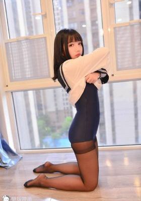 精品丝袜人妻久久久久久_4K日本电影免费