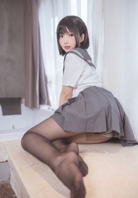 欧美久久中字人妻精品一区_国产剧在线播放